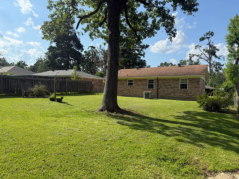 109 Davis Ln — Photo 27
