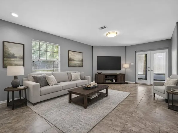2813 Langley Ave #F111, Pensacola, FL 32504