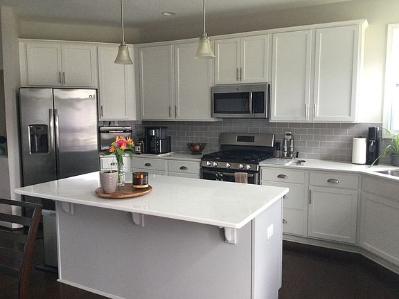 5th image of 2692 Annapolis Cir