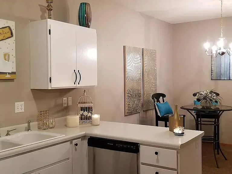 Cloudhaven Apartments — Photo 1