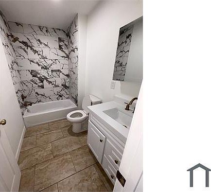 3rd image of 6729 Linmore Ave #2