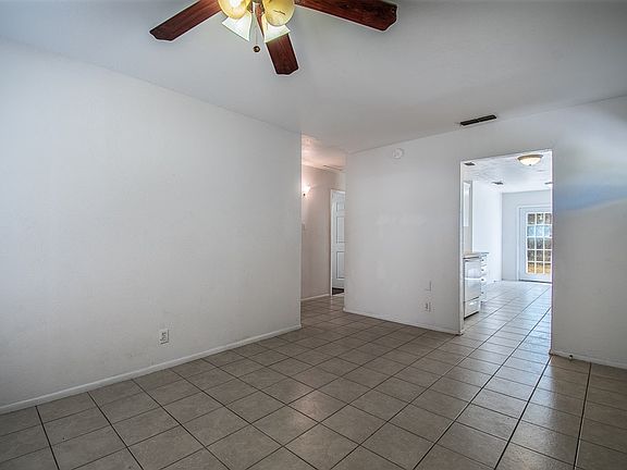 5th image of 1718 E Johnston Ave