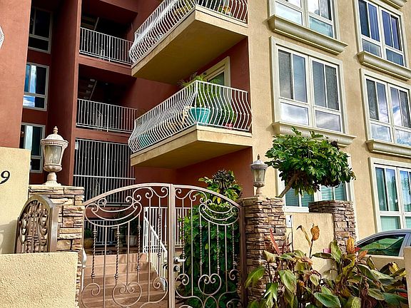2nd image of 3939 Illinois St APT 1B