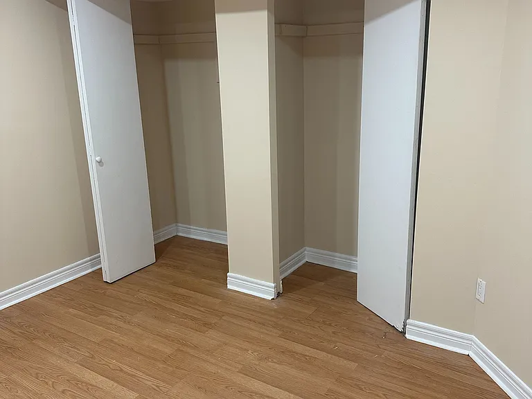 132 Lawson Rd #BASEMENT — Photo 4