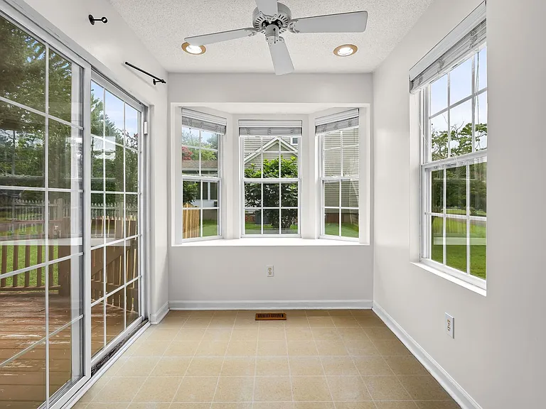 8807 Ryegate Dr — Photo 18