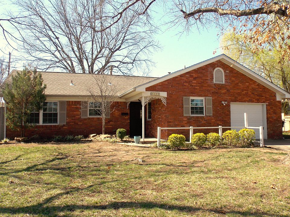 1st image of 2120 Fremont Dr