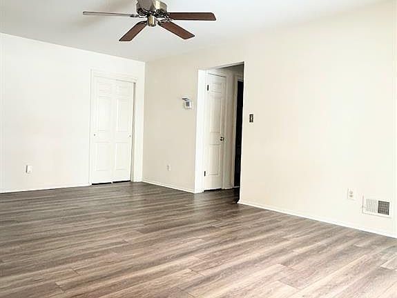 2nd image of 102 Keystone Ct