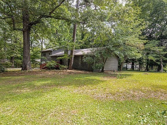 4th image of 633 Iris Rd