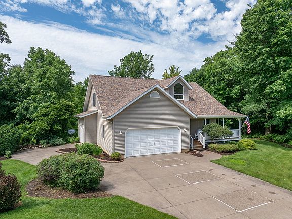 2nd image of 19 Quinn Ct