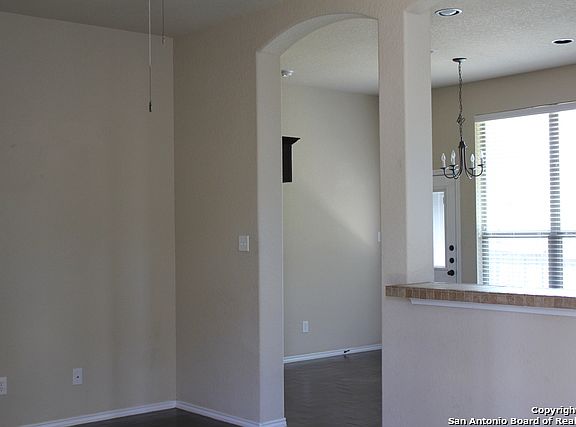 3rd image of 306 Rosalie Dr