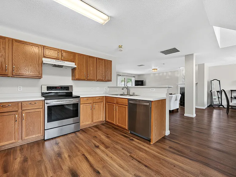 3612 Truman St — Photo 11
