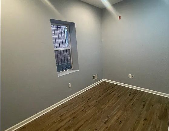 5th image of 2217 N Park Ave APT 2