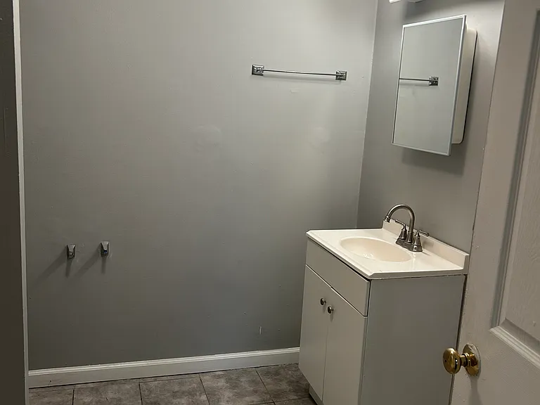 5934 Plymouth Ave — Photo 12