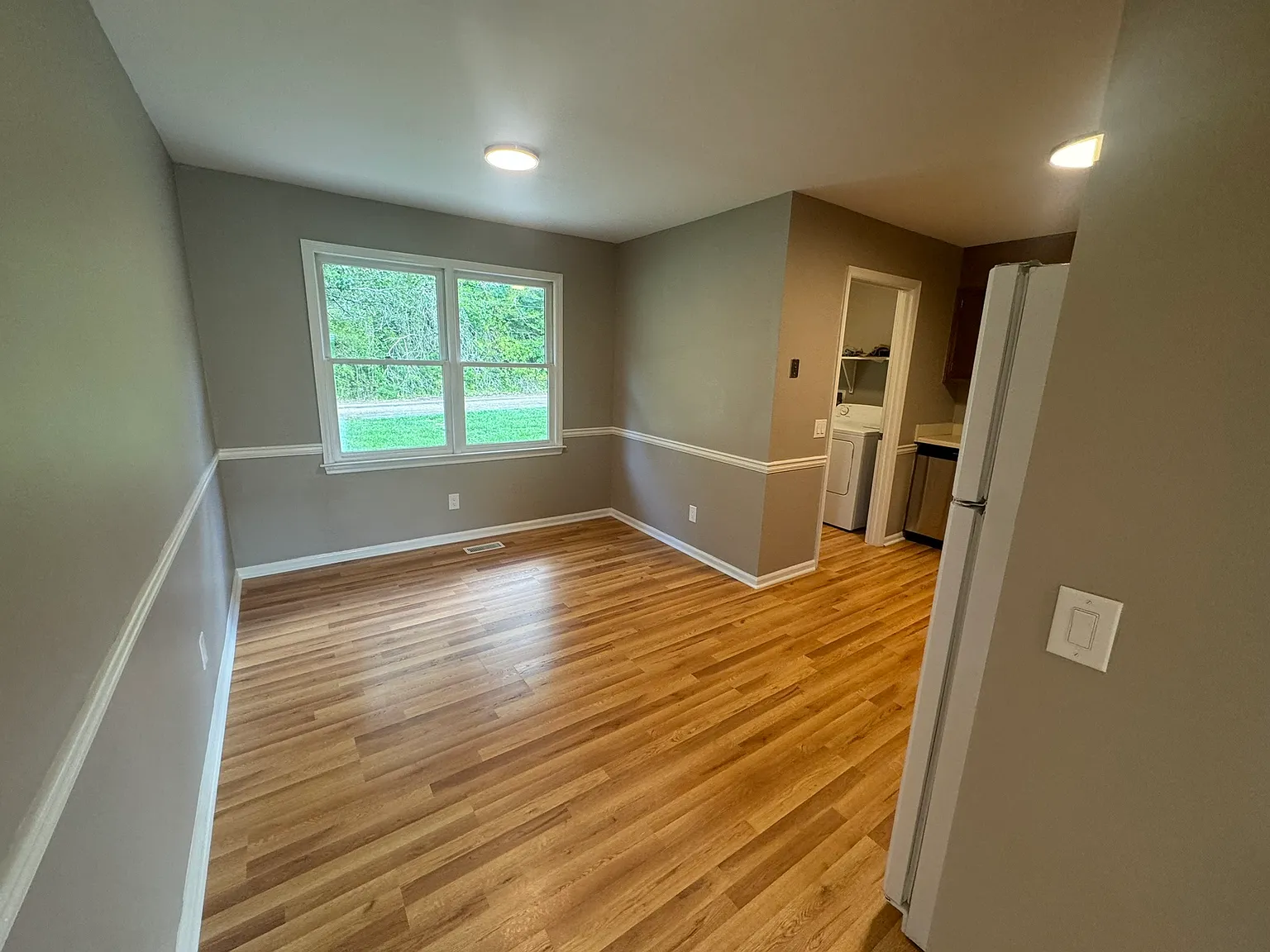 2 bed, 1000 sqft, $1,450 — Photo 2