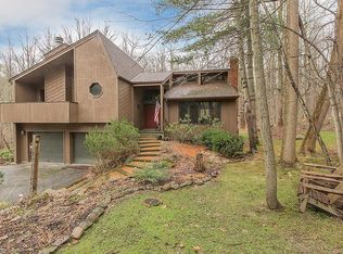 10886 Butternut Rd, Chesterland, OH 44026