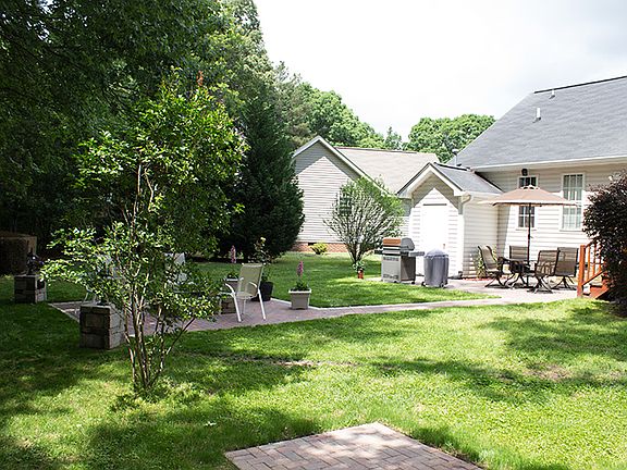Dual-level brick patio