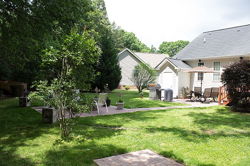 Dual-level brick patio