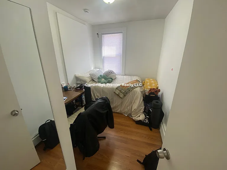 291 Cardinal Medeiros Ave #1 — Photo 8
