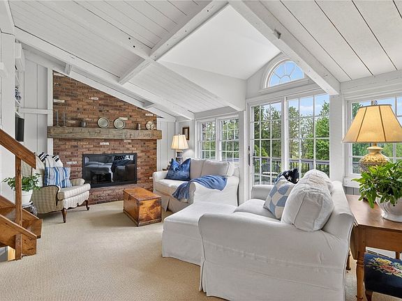 3rd image of 4172 Garrett Rd