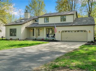 5040 E River Rd, Grand Island, NY 14072