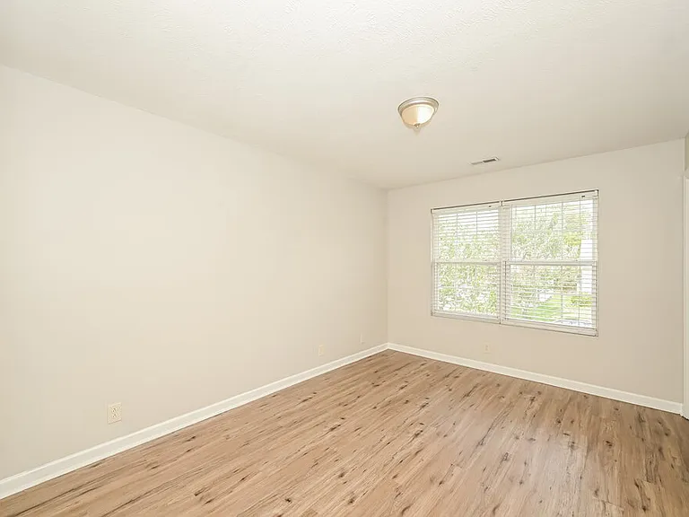 1440 Westview Dr — Photo 10
