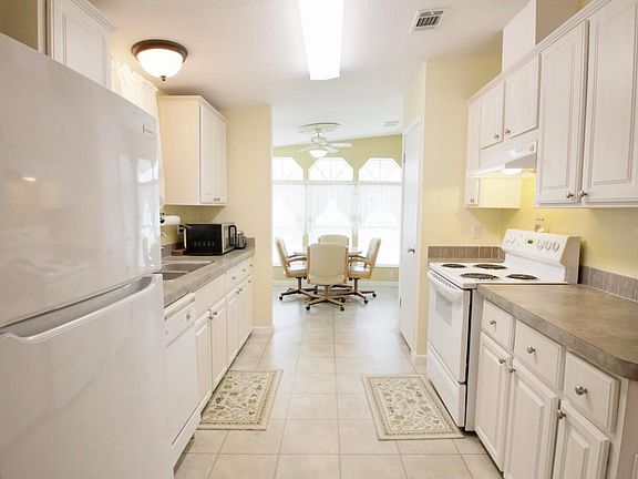 3rd image of 838 Lychee Drive