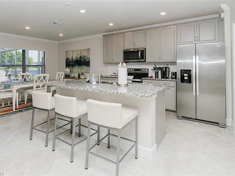 6189 Harmony Dr — Photo 11