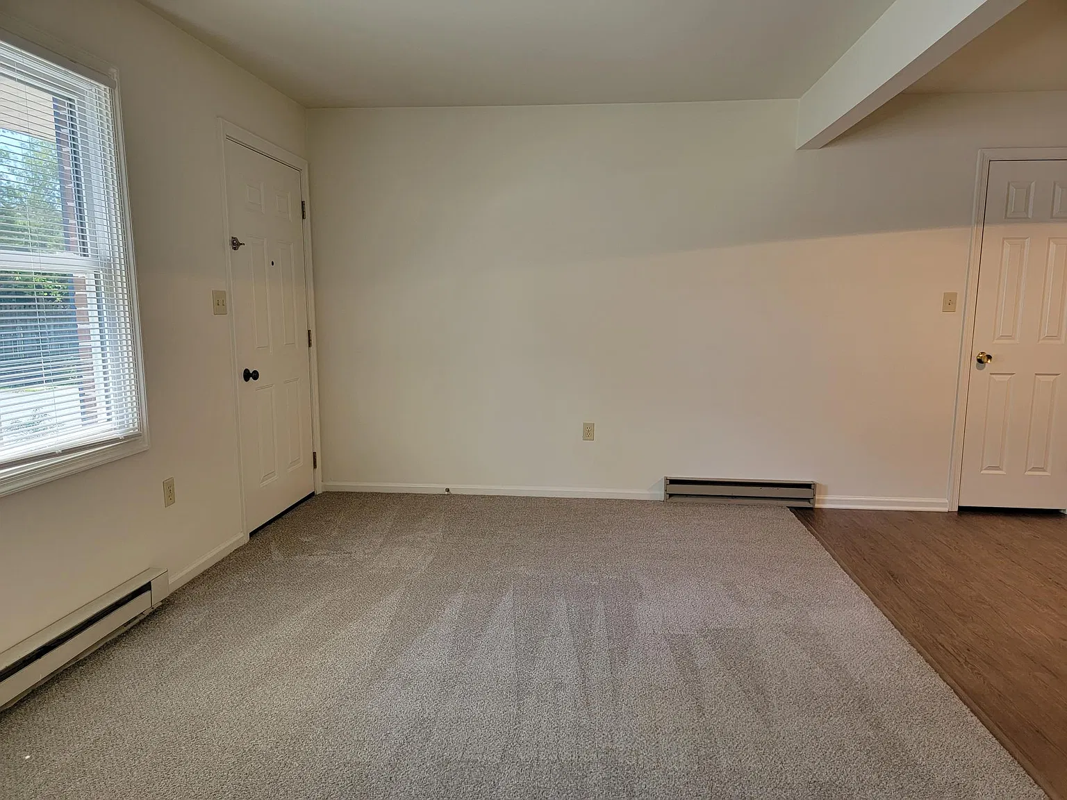 2 bed, 850 sqft, $1,250 — Photo 3
