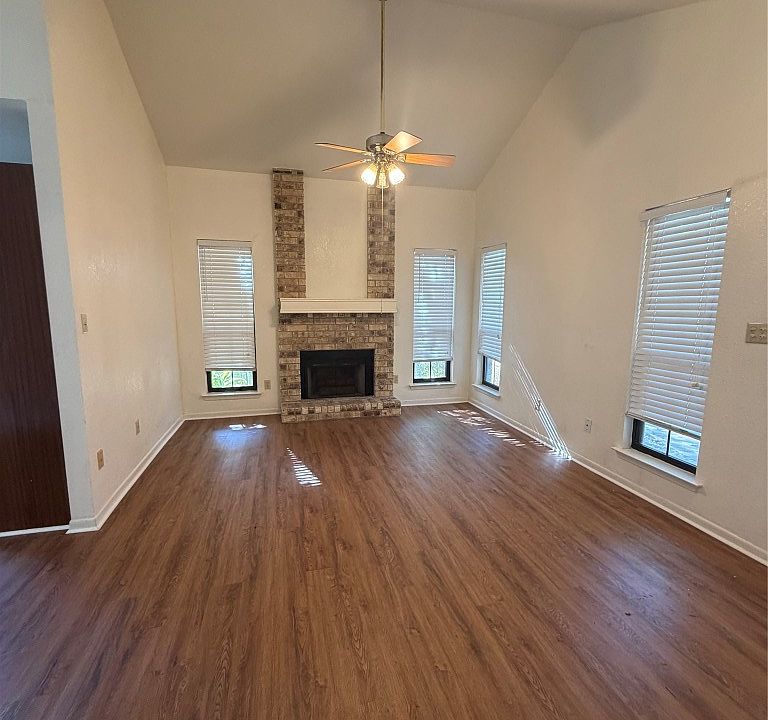 1st image of 728 W San Antonio St #728728B