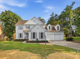 10012 Brass Eagle Ln, Charlotte, NC 28210