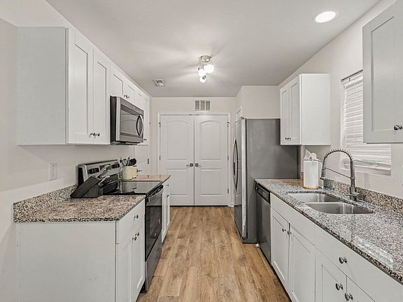 4th image of 1524 Tamarino Dr