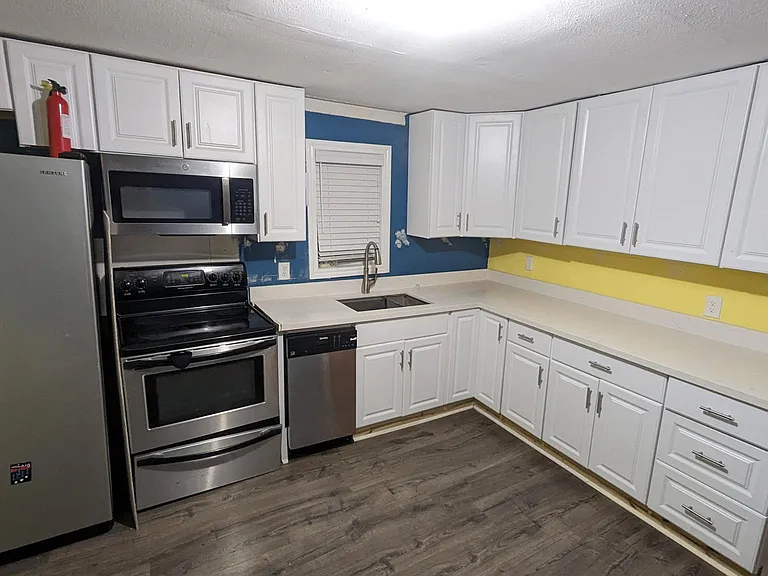203 Johnson St #B — Photo 2