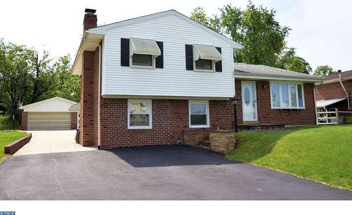 1st image of 414 Park Dr