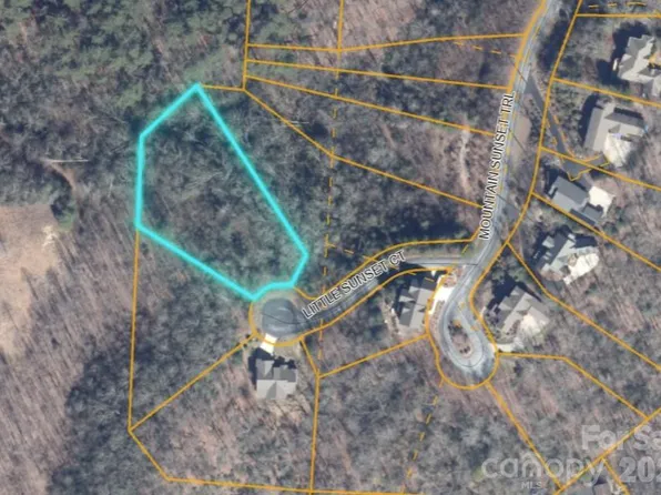 34 Little Sunset Ct, Hendersonville, NC 28739