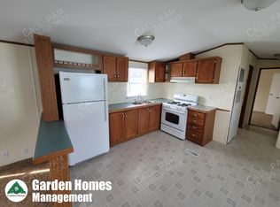 9 Cedar Ln, Weedsport, NY 13166