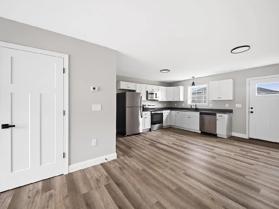 50 Pembroke Dr #65B