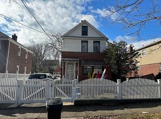 92-28 220th St #2F, Queens Village, NY 11428