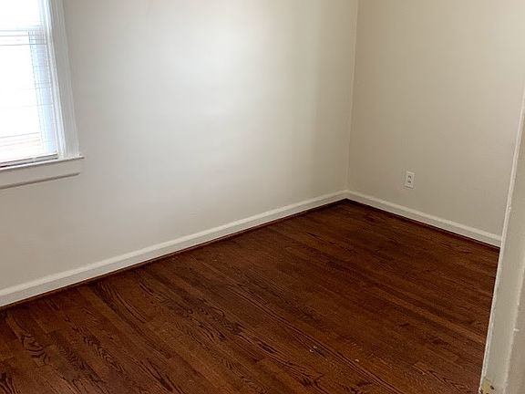 5th image of 2708 Cornell Dr NW