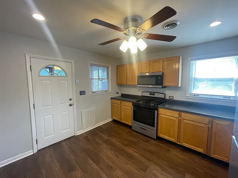 3115 N Richmond St #2 — Photo 6