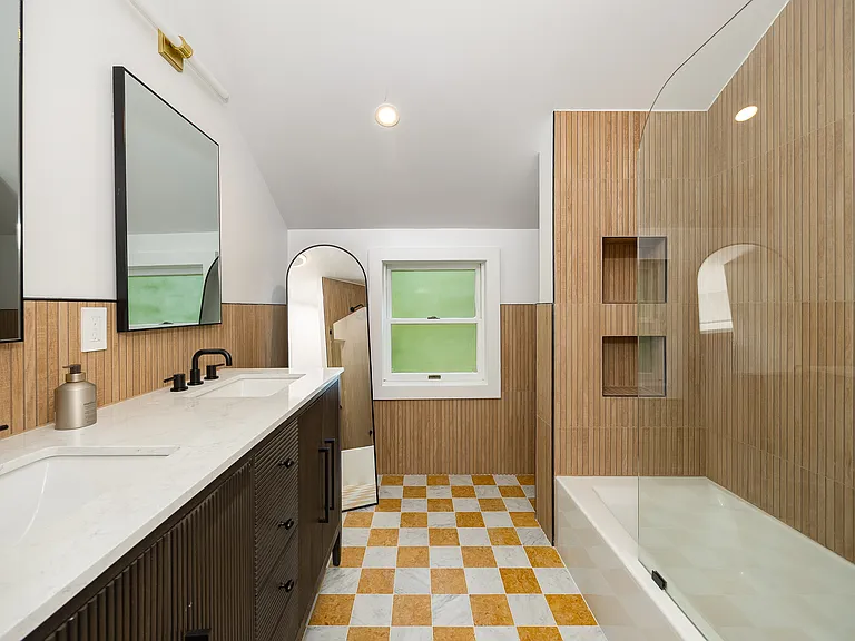 4 Cove Rd — Photo 27