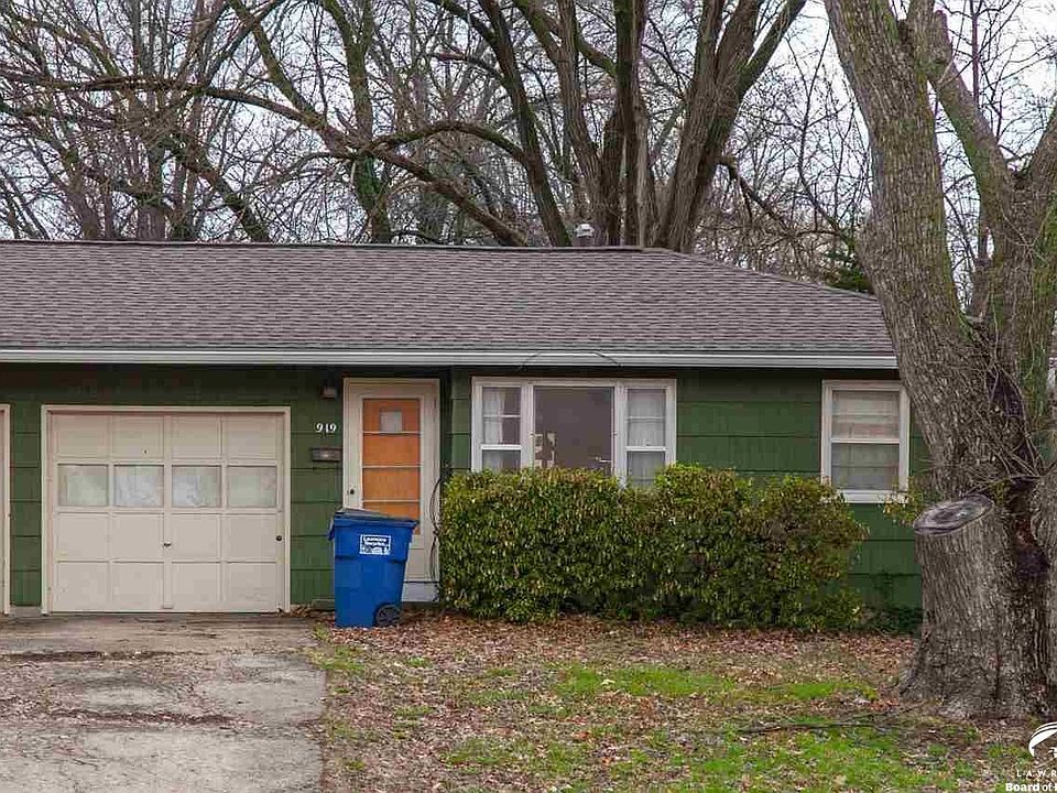 919  Centennial Dr Lawrence, KS listing photo #1
