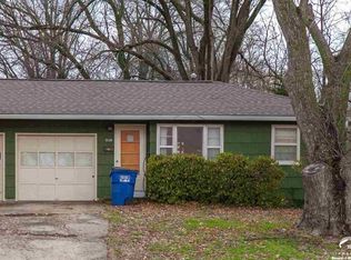 919 Centennial Dr, Lawrence, KS 66049