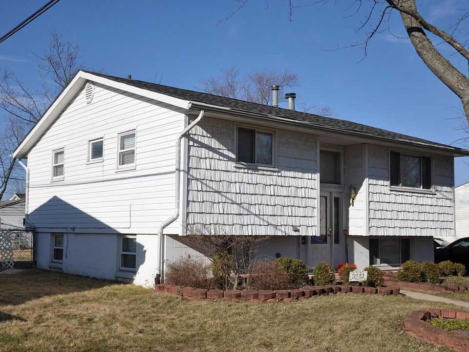 2nd image of 3842 Fairmoor Rd