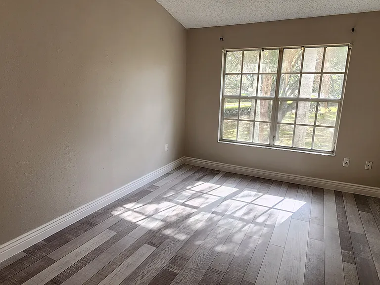 2898 Thaxton Dr #73 — Photo 10