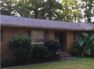 3 Forest Hill Cir, Vicksburg, MS 39180