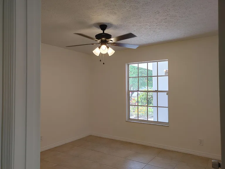 801 SE Central Pkwy #7 — Photo 19