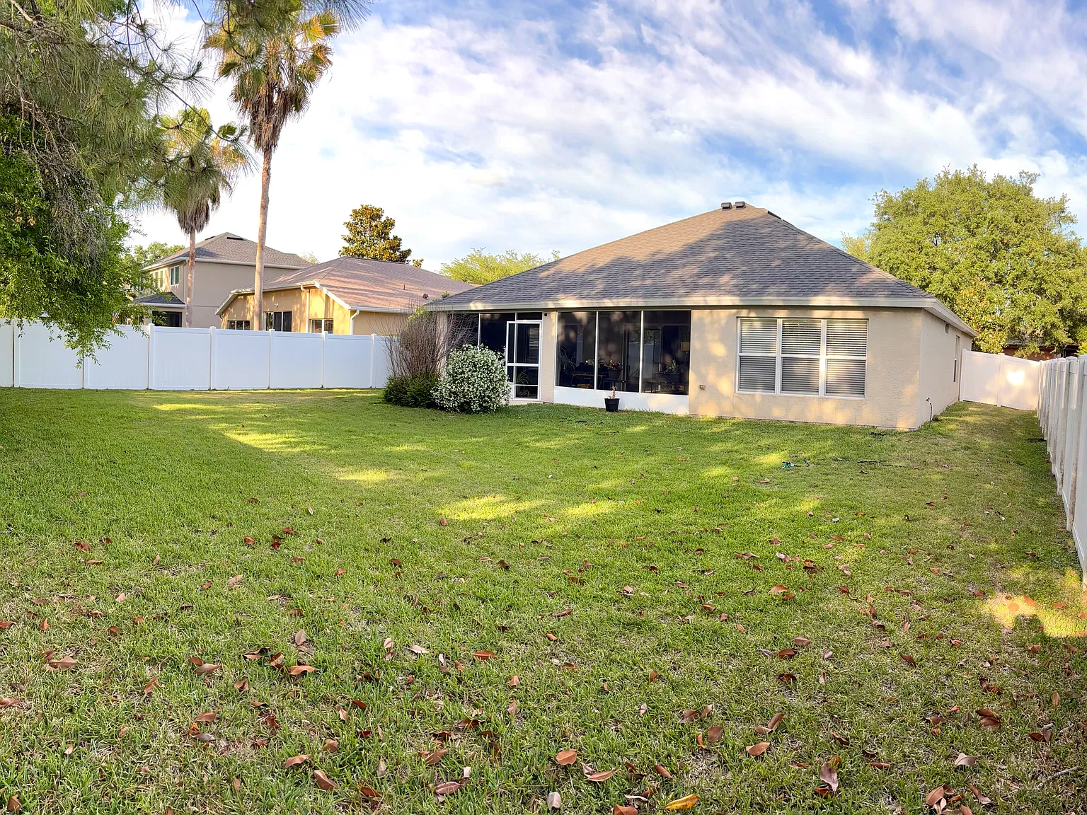 3 bed, 1723 sqft, $2,300 — Photo 3