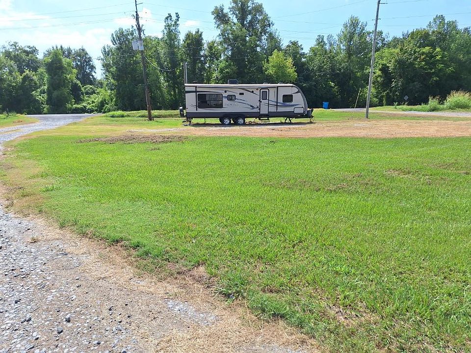 2nd image of 2921 State Highway 976