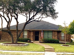 2523 Dove Creek Ln, Carrollton, TX 75006