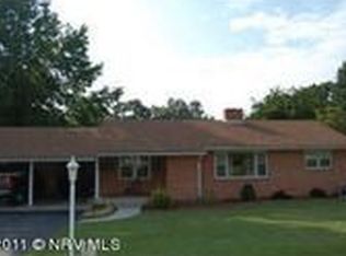 945 Hummingbird Dr, Christiansburg, VA 24073